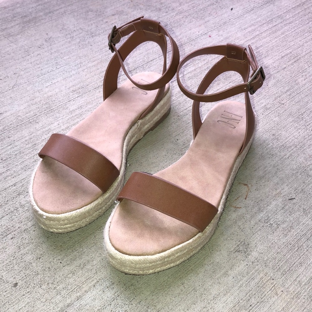 I.N.C. Platform Sandal size 8.5